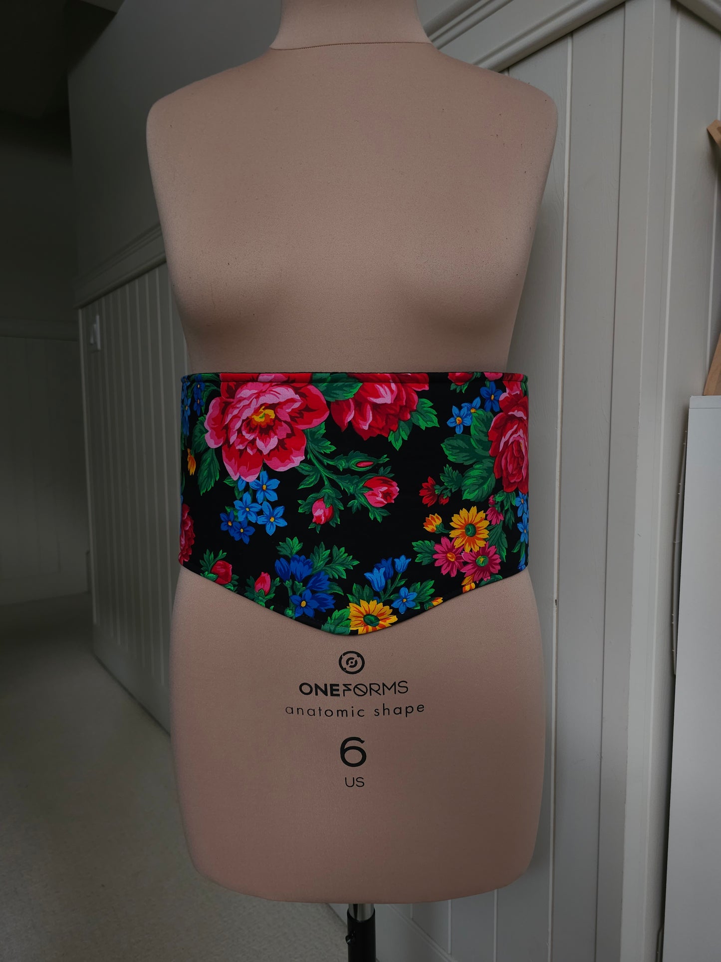Vibrant floral belt