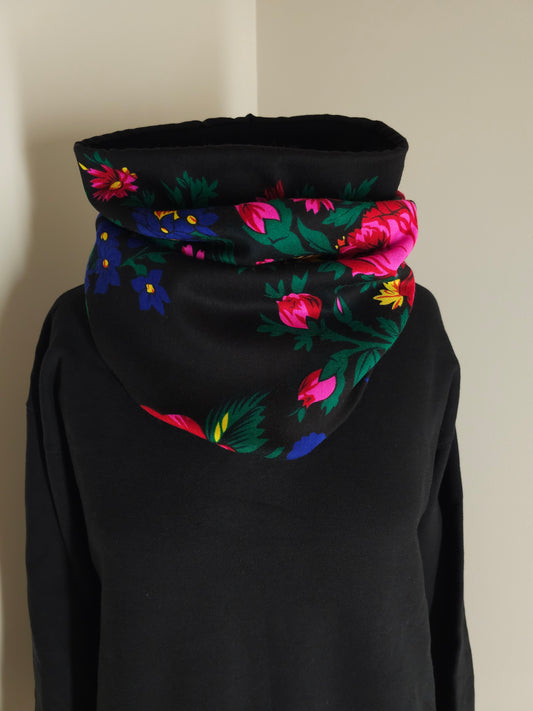 Granny Hanky Neckwarmer #1